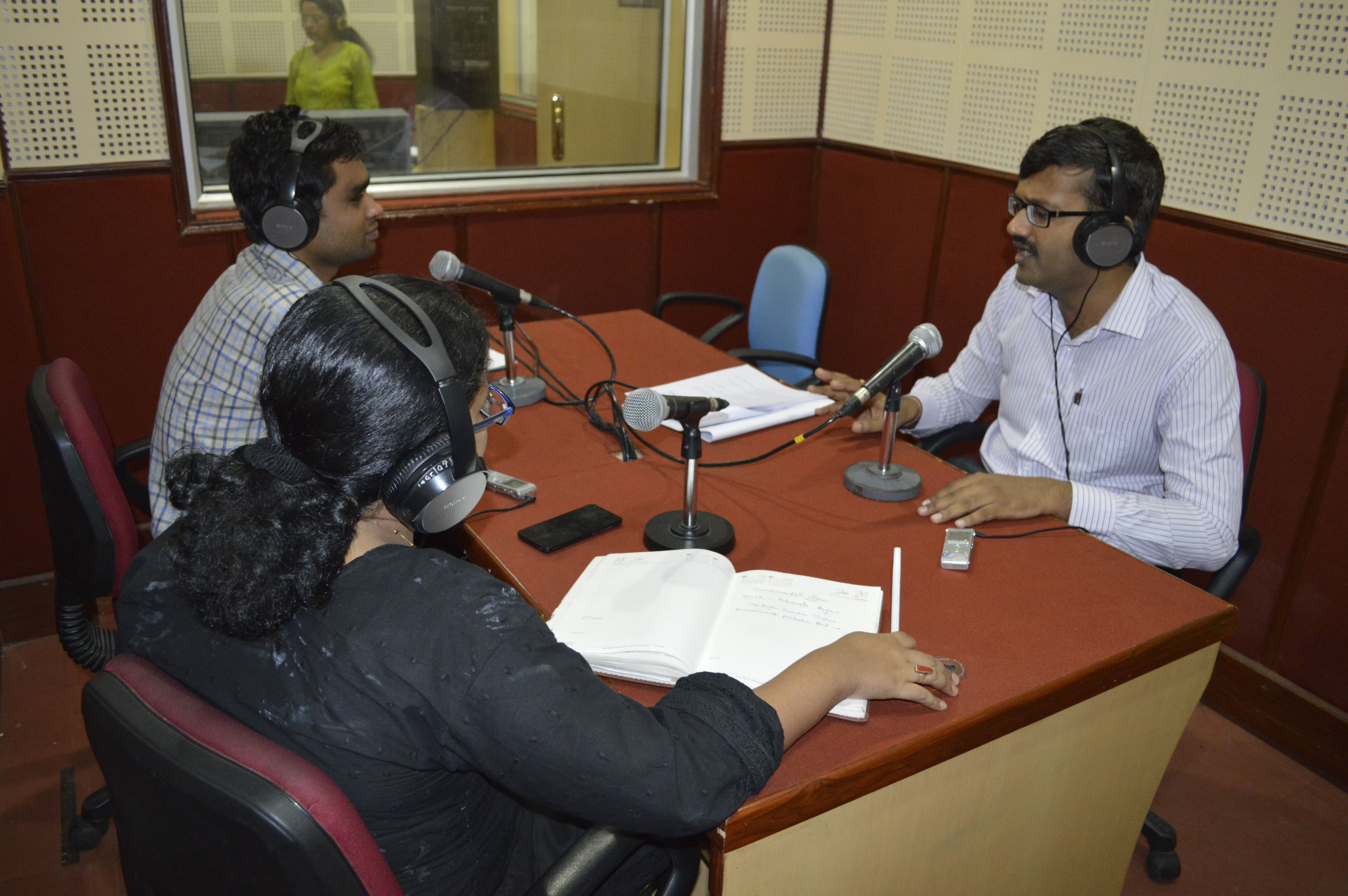 LEGAL AWARENESS PROGRAMME  ORGANISED ON ENVIRONMENT  BY EMPANELLED ADVOCATE UNDER THE SUPERVISION OF DLSA (SOUTH) AT APNA RADIO 96.9 FM,  INDIAN INSTITUTE OF MASS COMMUNICATION, ARUNA ASAF ALI ROAD,JNU NEW CAMPUS NEW DELHI-67,  CONDUCTED ON 20.06.2016