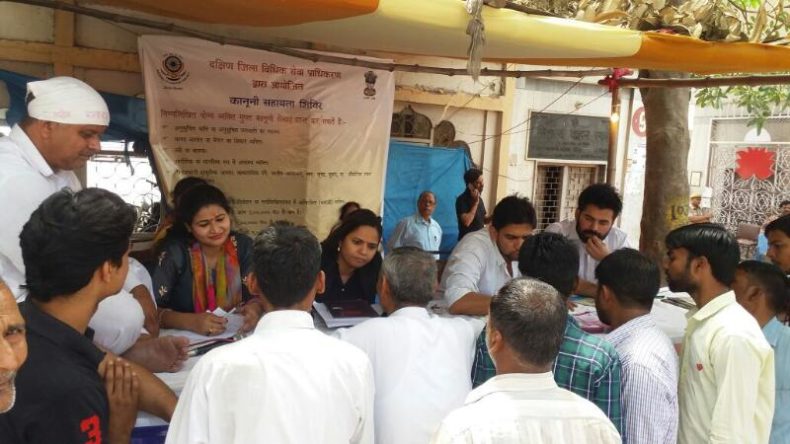 DLSA (SOUTH) ESTABLISHED LEGAL AID CLINICS/ HELP DESK AT CHATTARPUR TEMPLE ON 04.04.2017