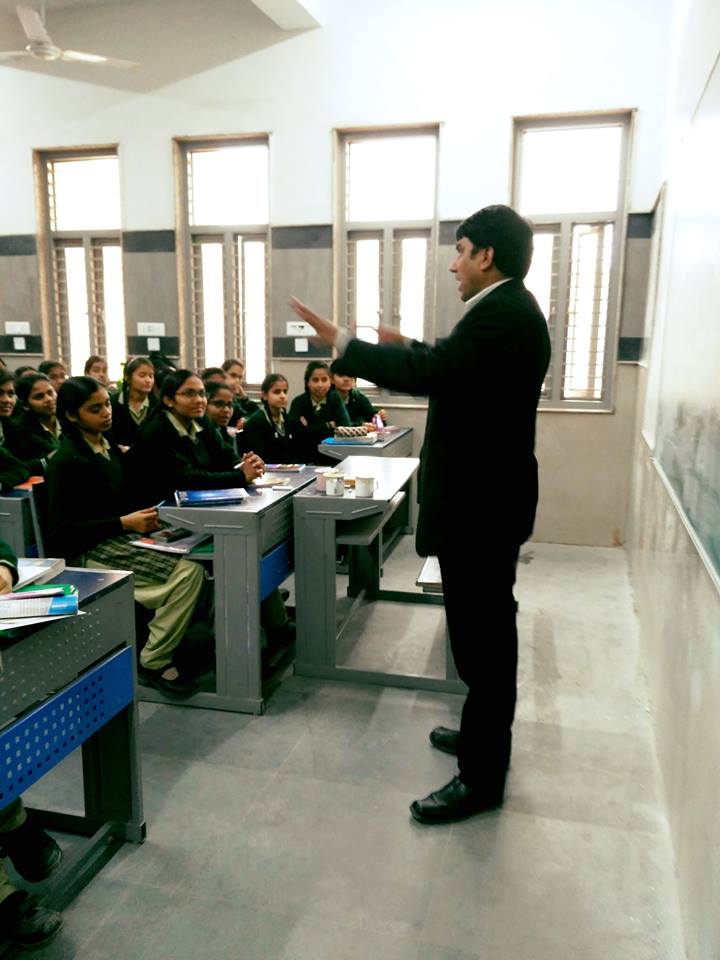 LEGAL LITERACY CLASS AT GGSSS, M.B. ROAD, PUSHP VIHAR, NEW DELHI (ID-1923055) ON 23.01.2018