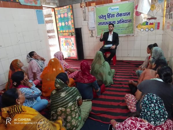 NALSA and DSLSA in collaboration with NIPUN NGO organized a lecture on “Legal safeguards for women against domestic violence” for the  women on 22.05.2025